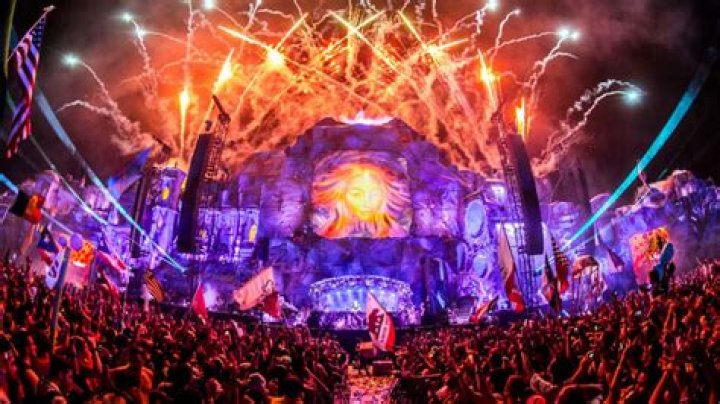 The Spark Run: Kaskade Announces 5K Run With Glow Necklaces Followed By EDM Concert