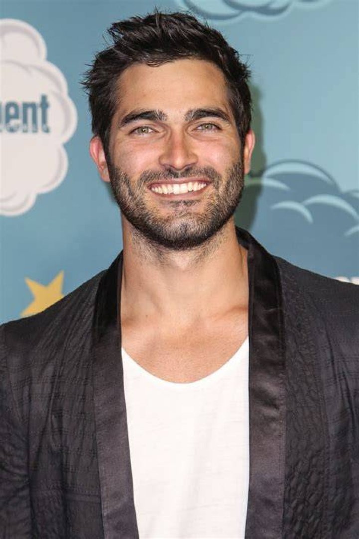 Tyler Hoechlin Height, Weight, Age, Girlfriend, Body Statistics, Biography