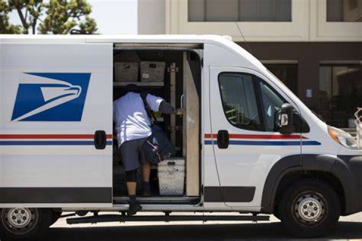 USPS Is "Struggling" With This Delivery Problem, Postal Worker Says