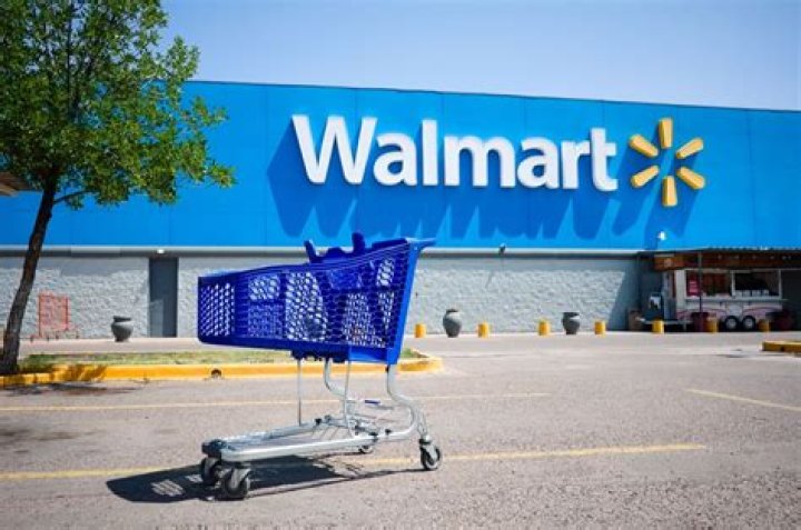Walmart Customers Slam Longer Waits Amid Checkout Changes