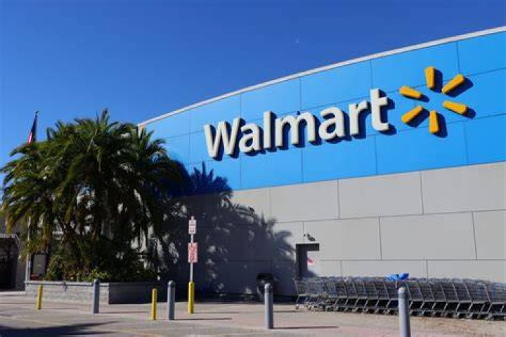 Walmart Shoppers Are Abandoning the Store Over "Empty Shelves"