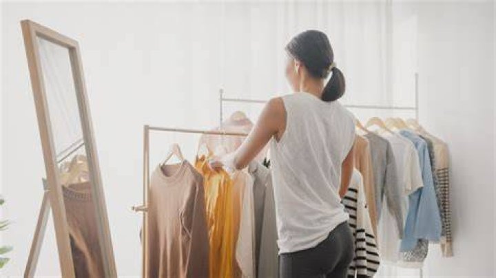 Wearing This Color Makes People Trust You More, Study Says