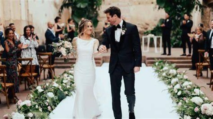 Wedding Details With Alison Kroeker!