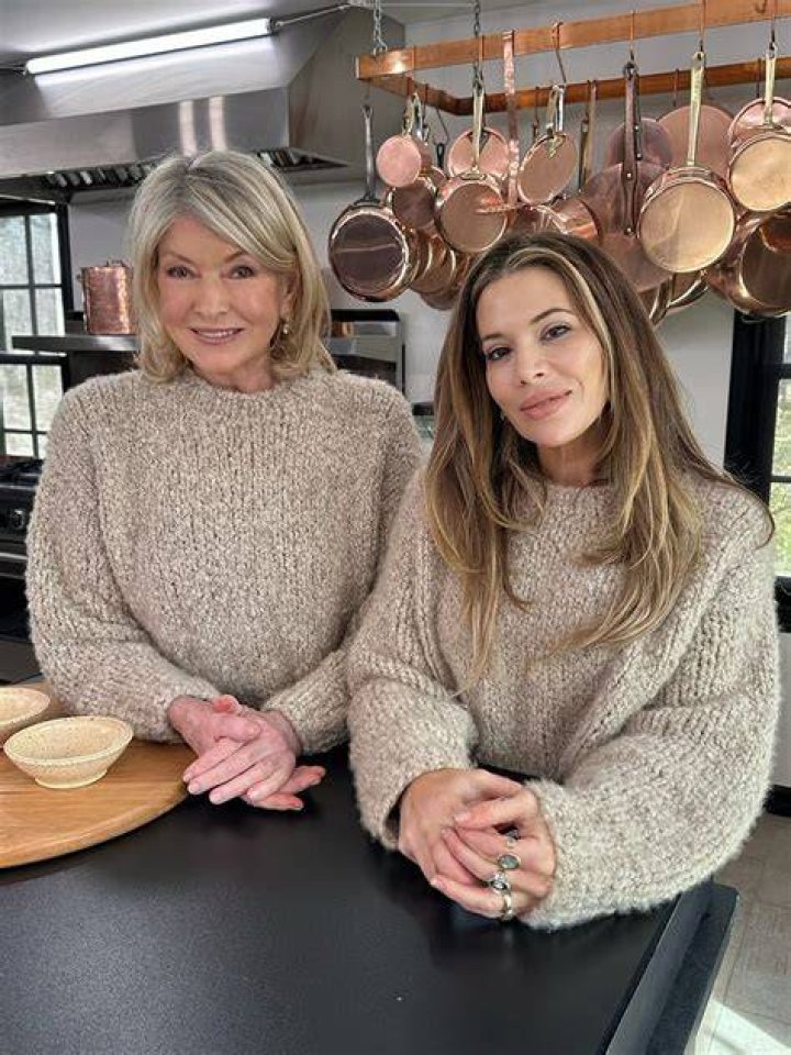 What Makeup Does Martha Stewart Use?