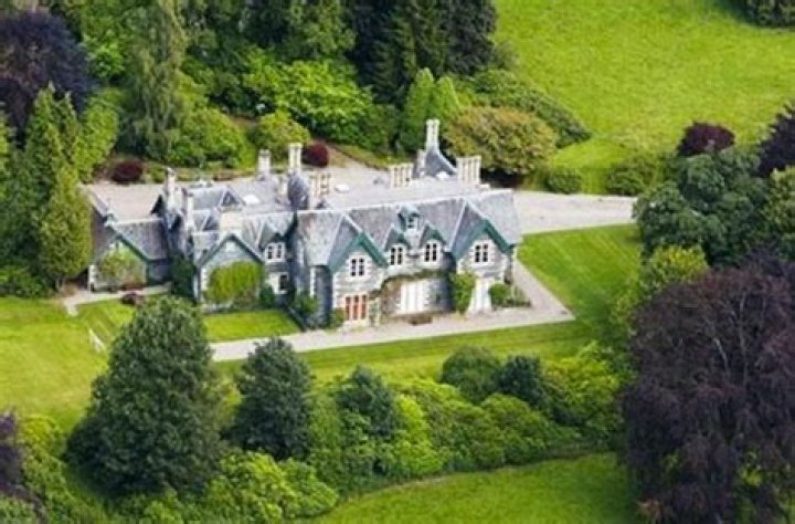 Where Does J. K. Rowling Live?