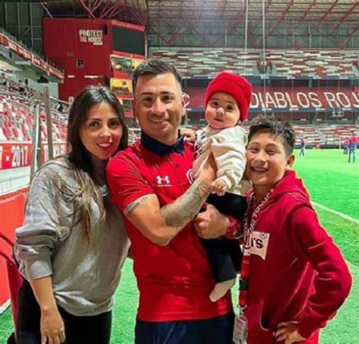 Who Is Jean Meneses? His Salary, Net Worth, Wife, Children, Parents, Stats, Career, Instagram, Transfers