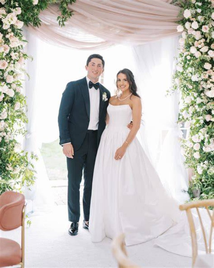 Zach Werenski Biography-salary, net worth, married, contract, stats, girlfriend, affair, relationship, height, age, earnings, family